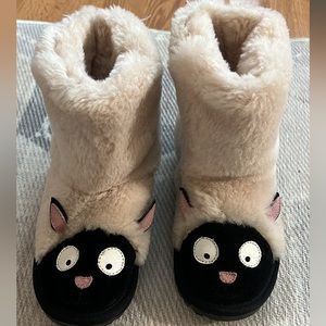 Kids Emu Australia boots 13 - never worn